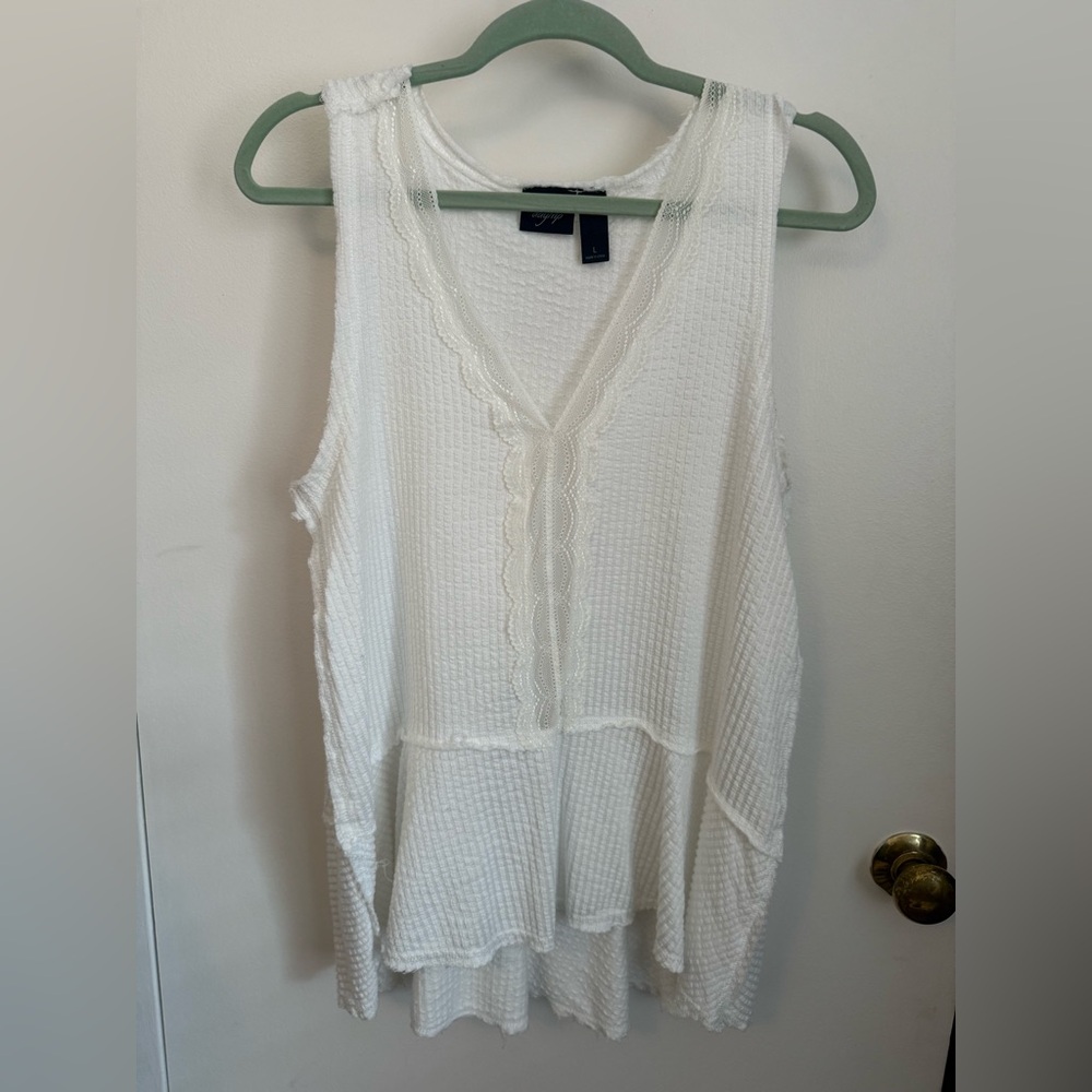 Daytrip White Textured Tank Top